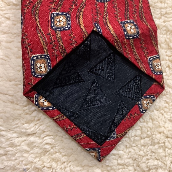 GUESS SILK Tie - Picture 4 of 7